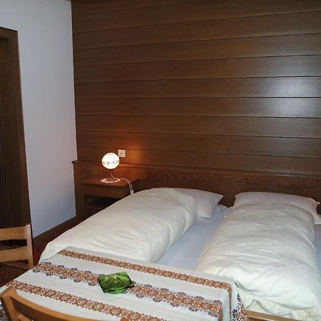 Haus Unterberg Bed & Breakfast San Giacomo Val di Vizze Luaran gambar